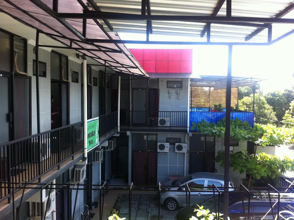 House 140 Hotel Baturetno Buitenkant foto