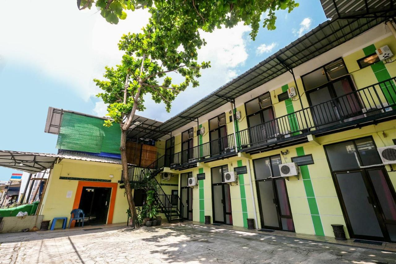 House 140 Hotel Baturetno Buitenkant foto
